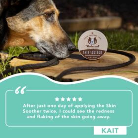 Natural Dog Company Skin Soother Tin Hond met Tin